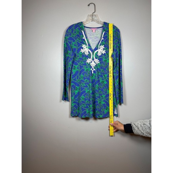 Lilly Pulitzer Noelle Tunic Hoodie in the Loopy Elephants Pattern, - Picture 6 of 10